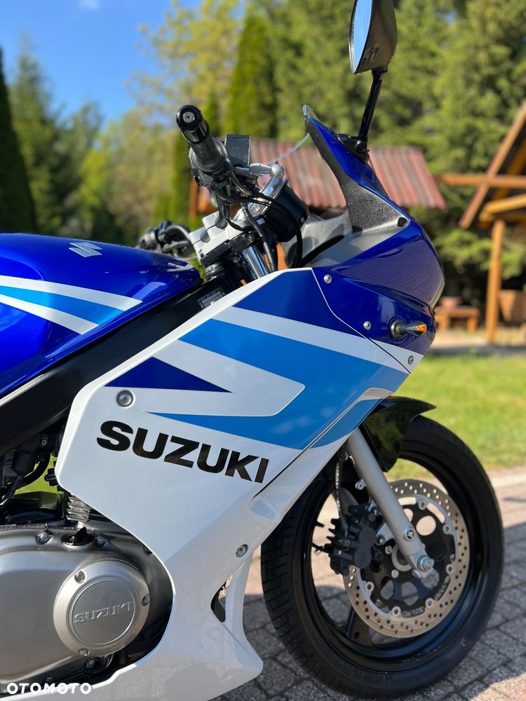 Suzuki GS - 33
