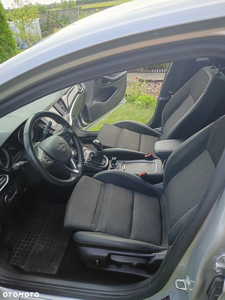 Opel Astra 1.4 T Dynamic - 8