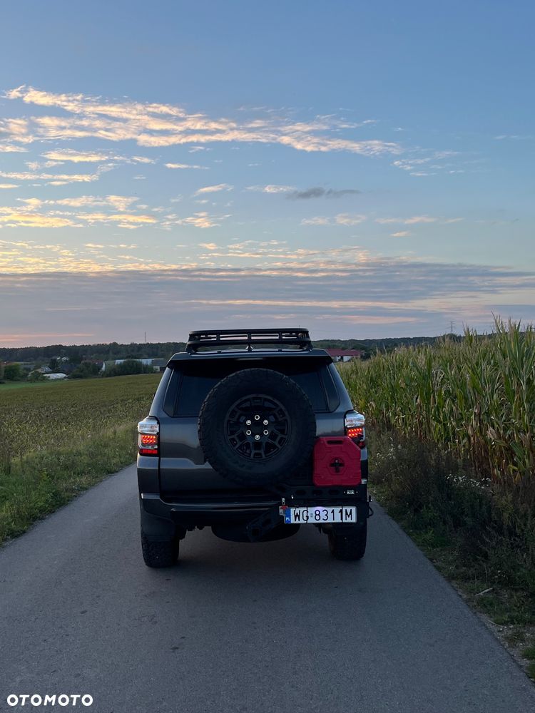 Toyota 4-Runner - 8