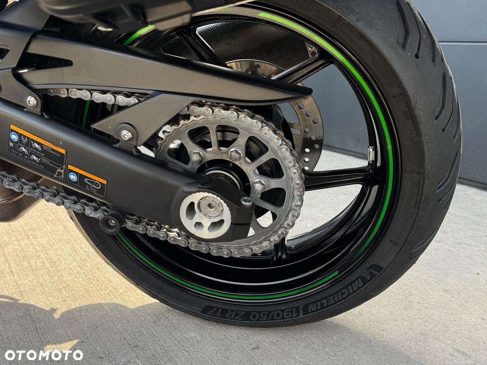 Kawasaki Ninja 1000 SX - 27
