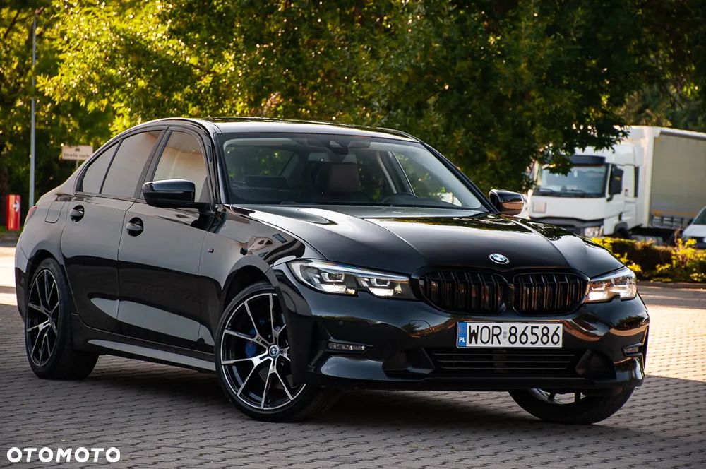 BMW Seria 3 330i Sport Line sport - 11