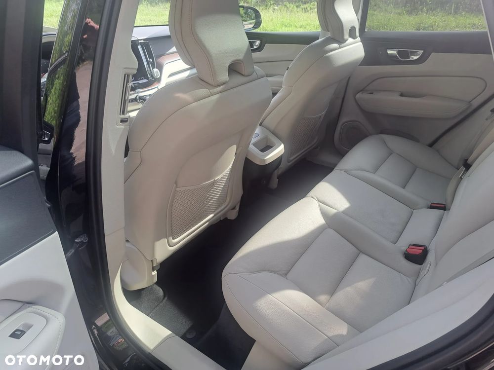 Volvo XC 60 - 10
