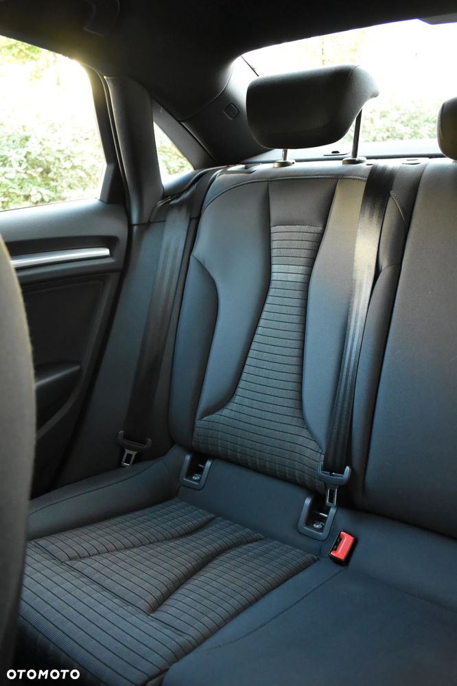 Audi A3 Limousine 1.5 TFSI Sport S tronic - 13