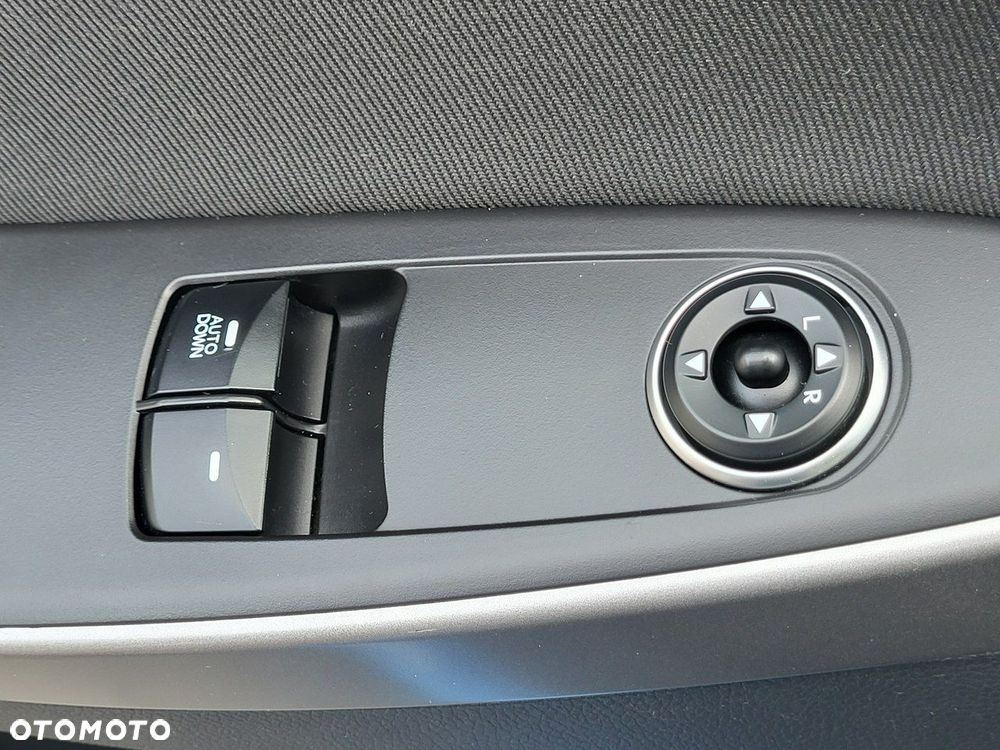 Hyundai i30 - 33