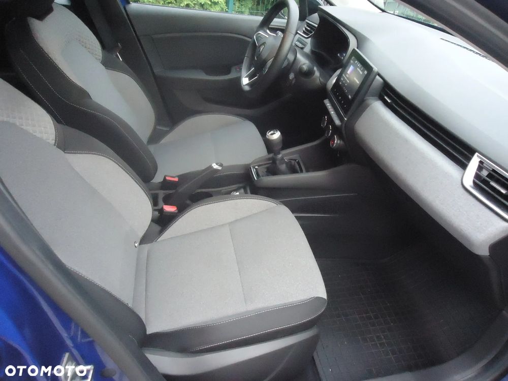 Renault Clio - 21