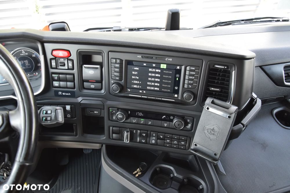 Scania 500S / FULL AIRMATIC / HYDRAULIKA / RETARDER / KLIMATYZACJA POSTOJOWA / ACC / KLIMA / 2 ZBIORNIKI PALIWA / FULL LEDY / FULL SPOILERY / SERWISOWANA / SPROWADZONA - 31