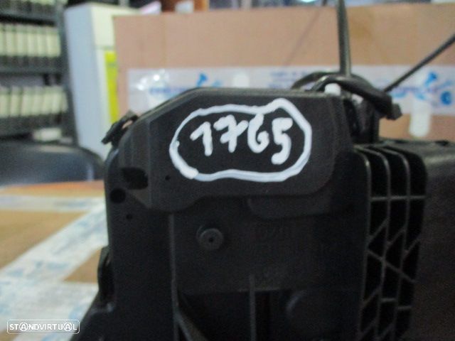 Fecho FEC1765 MERCEDES W209 2004 F ESQ - 4