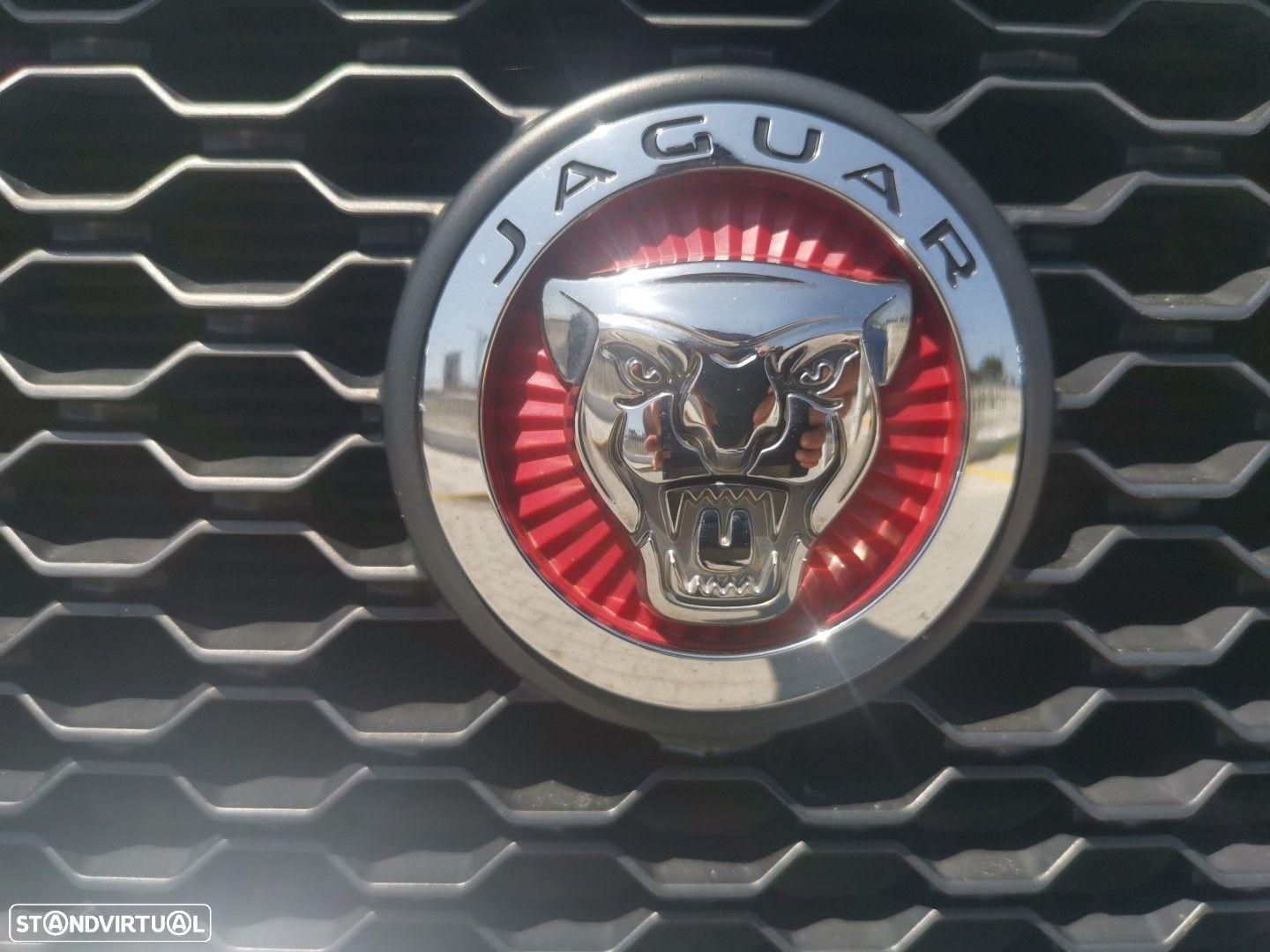 Jaguar XE 2.0 D Prestige Aut. - 20