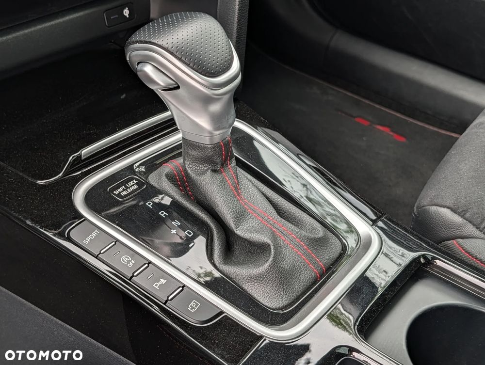 Kia ProCeed 1.6 T-GDI DCT7 OPF GT - 23