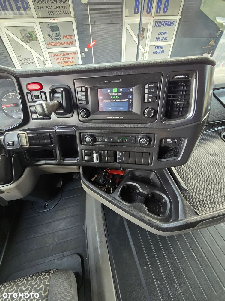 Scania R 450 Uniwersalna półmega retarder po lifcie - 26