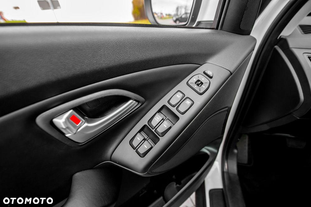 Hyundai ix35 2.0 CRDi 4WD Automatik Premium - 29