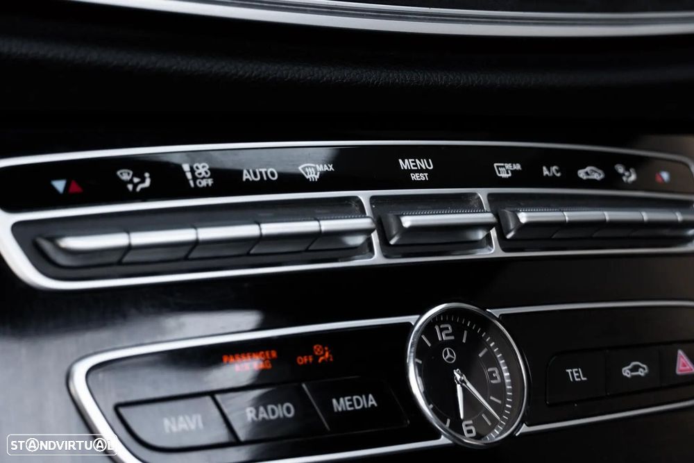 Mercedes-Benz E 220 d Avantgarde - 24