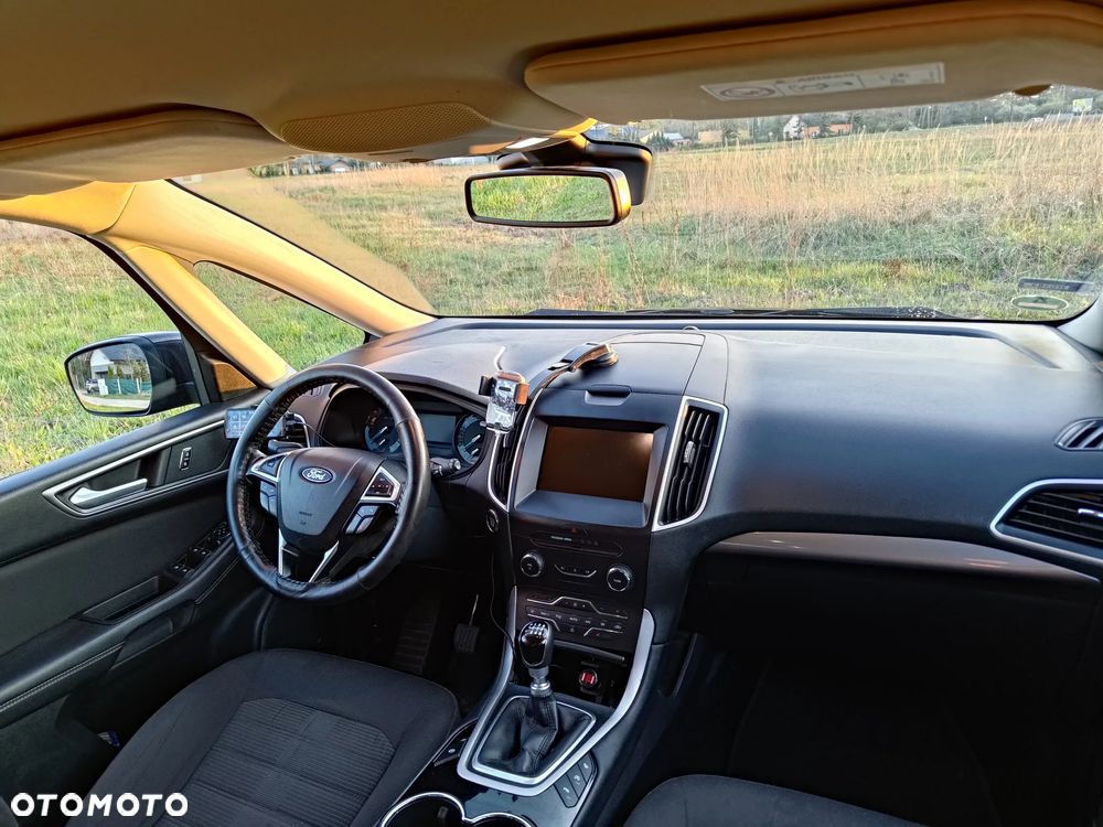 Ford Galaxy - 5