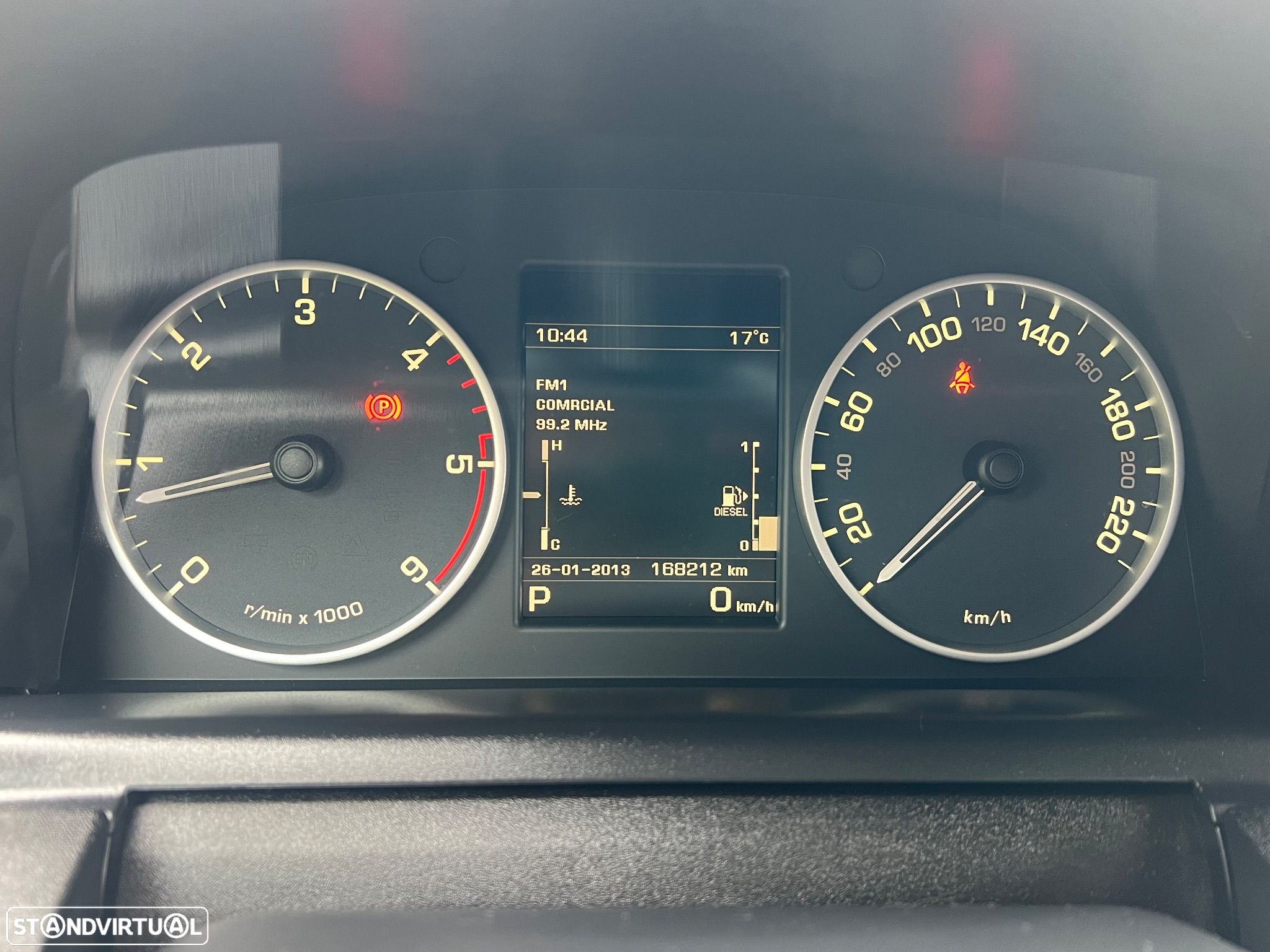 Land Rover Discovery SD V6 HSE - 19