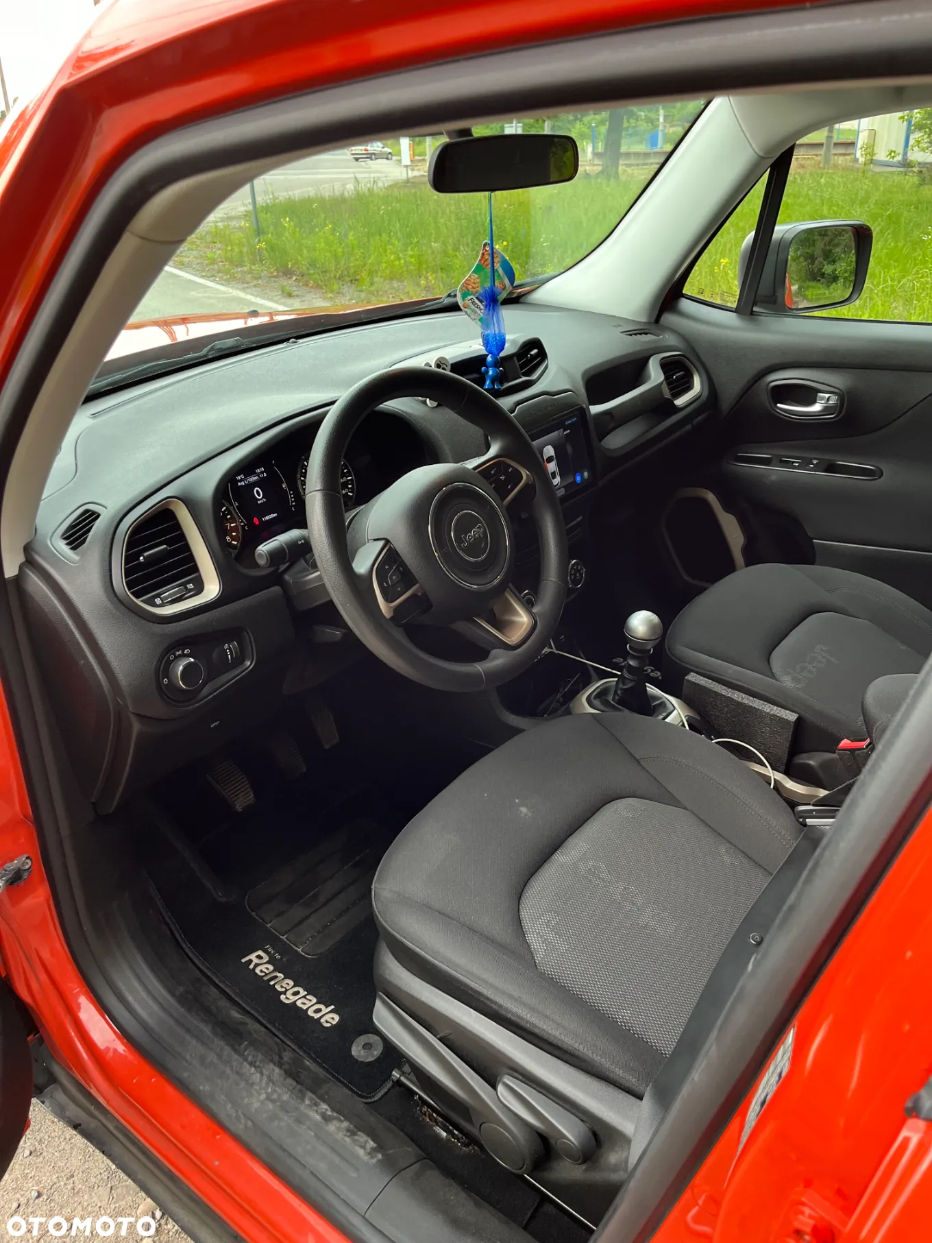 Jeep Renegade - 8