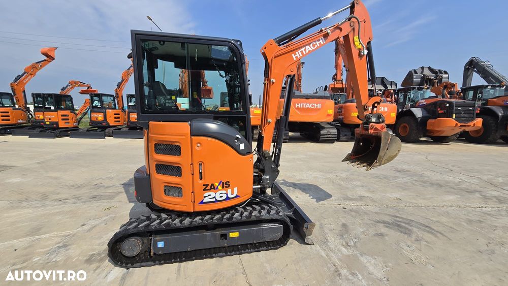 Hitachi ZX26U-6. 2025, 220 ore, Masa operationala 2,8 tone, adancime sapare 3m, CUPLA RAPIDA+CUPA INGUSTA+CUPA LATA+CUPA TALUZ, inst  picion pe brate, senile 95% ok,. rotire in gabarit, produs JAPONIAposibilitate leasing 4 ani, CA NOU-PROMOTIE 32.500 EUR+Tva - 6