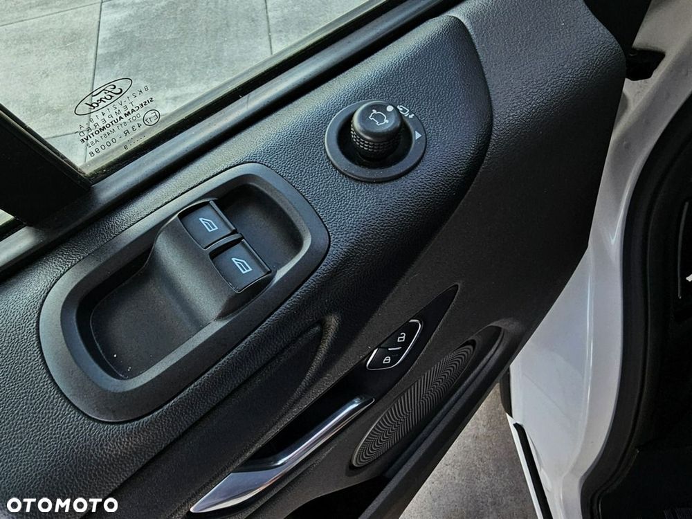 Ford Transit Custom - 12