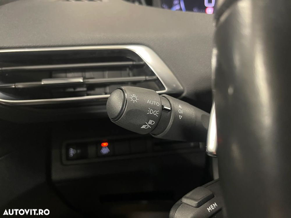Peugeot 5008 1.5L BlueHDI EAT8 S&S Active Pack - 29