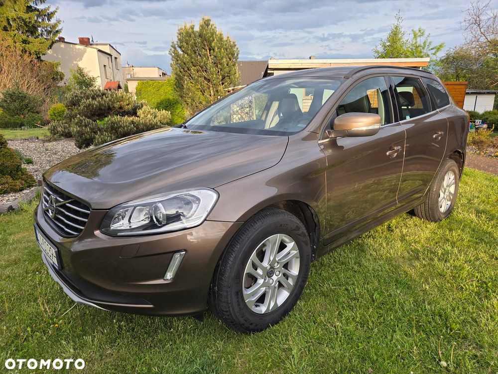 Volvo XC 60 D3 Drive-E Momentum - 4