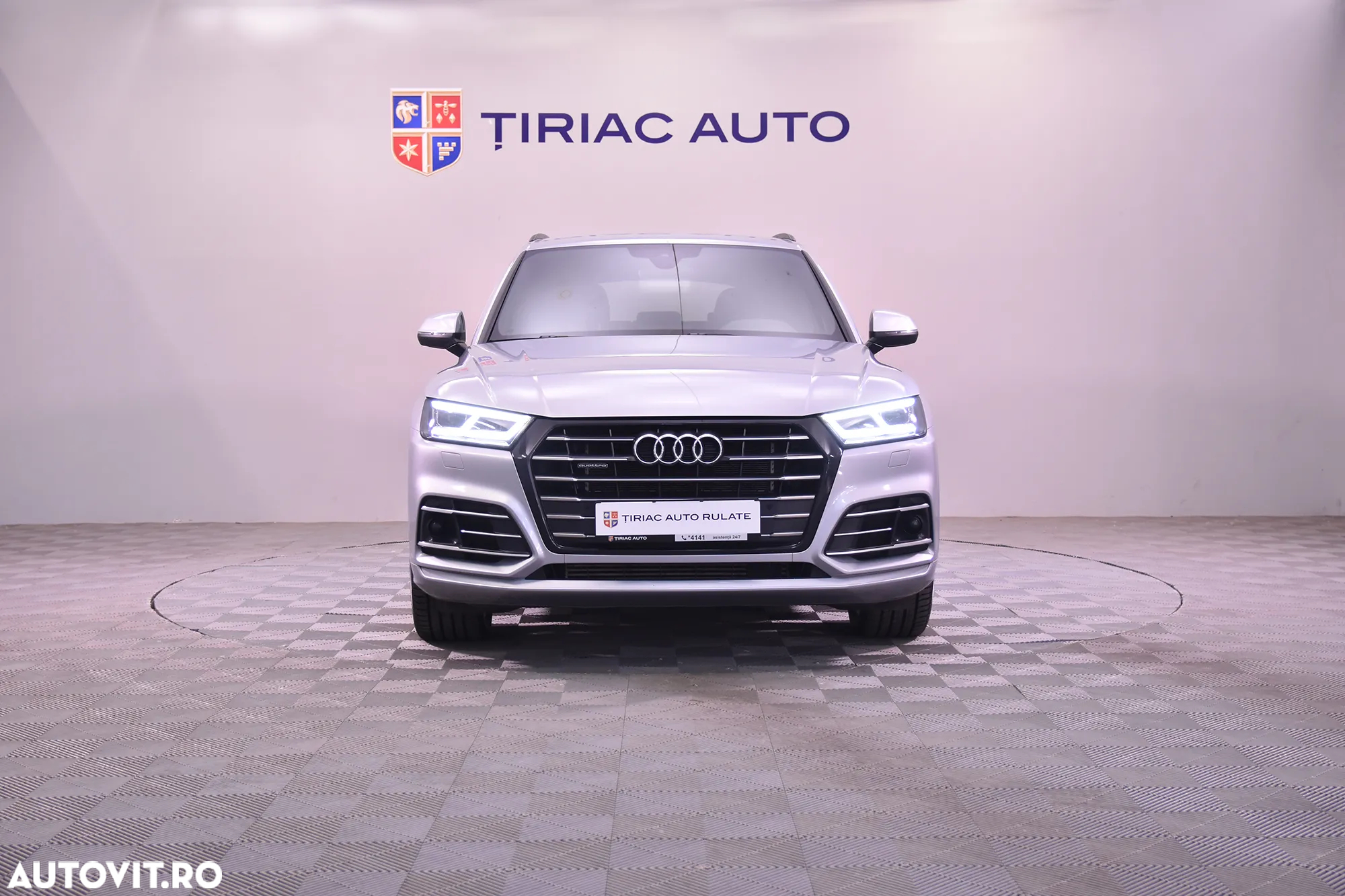 Audi Q5 55 TFSI e quattro S tronic - 8