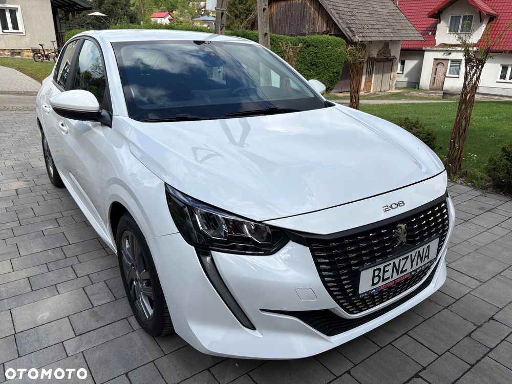 Peugeot 208 - 4