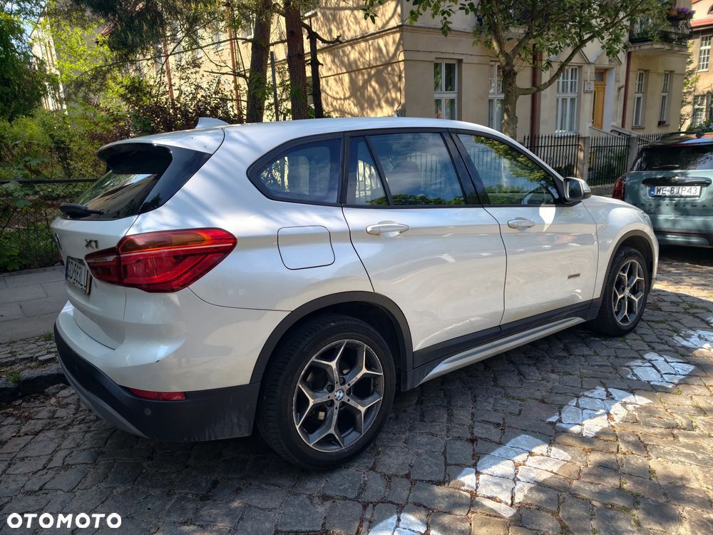 BMW X1 sDrive18i xLine - 7