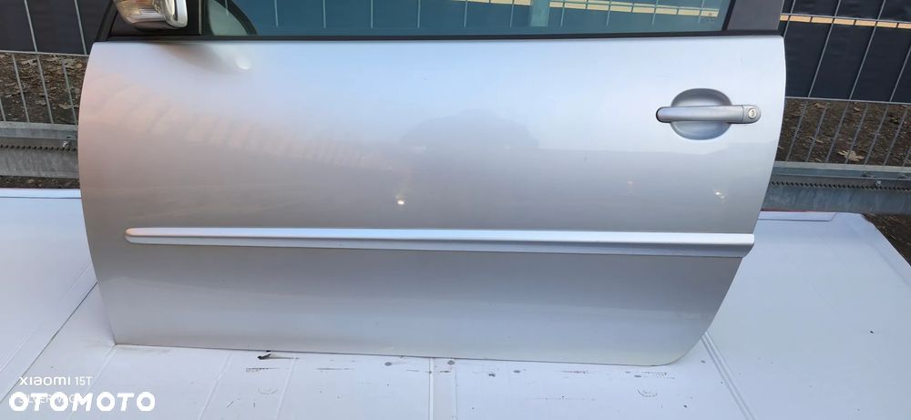 Drzwi kompletne Lewe Prawe VW GOLF 5 LA7W V części przód przednie 3D srebrne kierowcy poszycie - 3