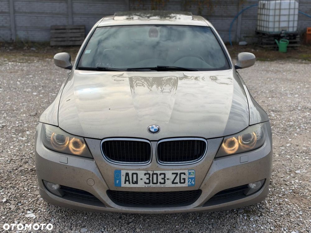 BMW Seria 3 2010 photo 2