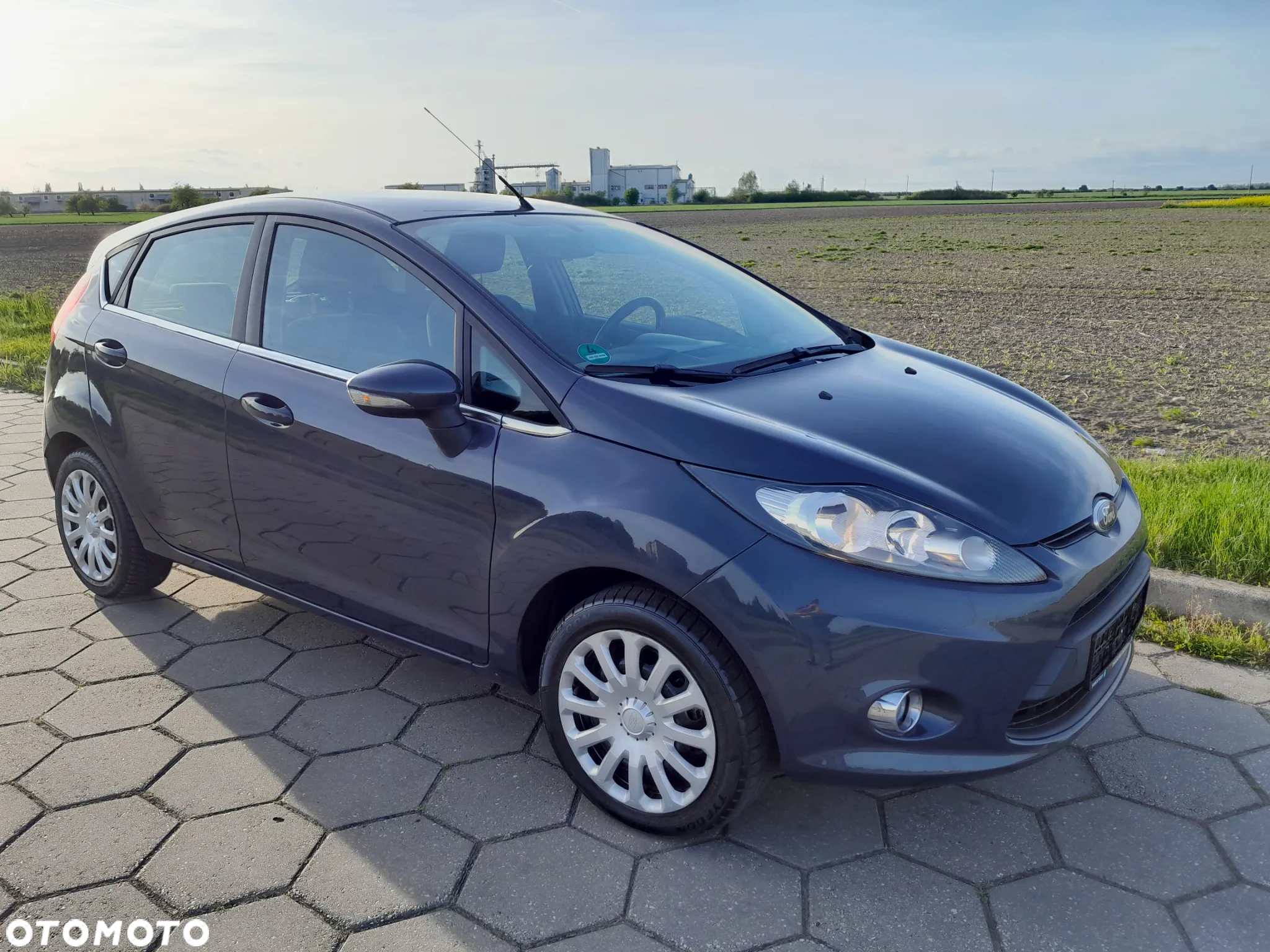 Ford Fiesta 1.25 Celebration - 10