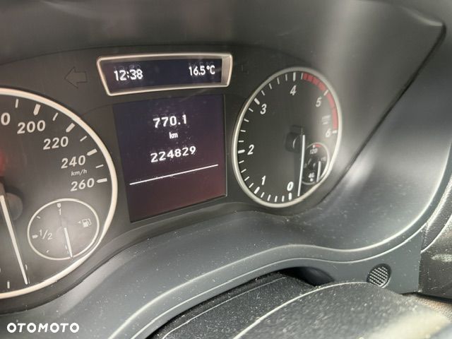 Mercedes-Benz Klasa B 180 CDI (BlueEFFICIENCY) - 14