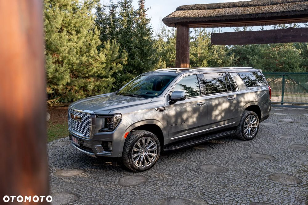 GMC Yukon - 13