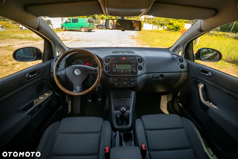 Volkswagen Golf Plus 1.6 FSI Sportline - 27