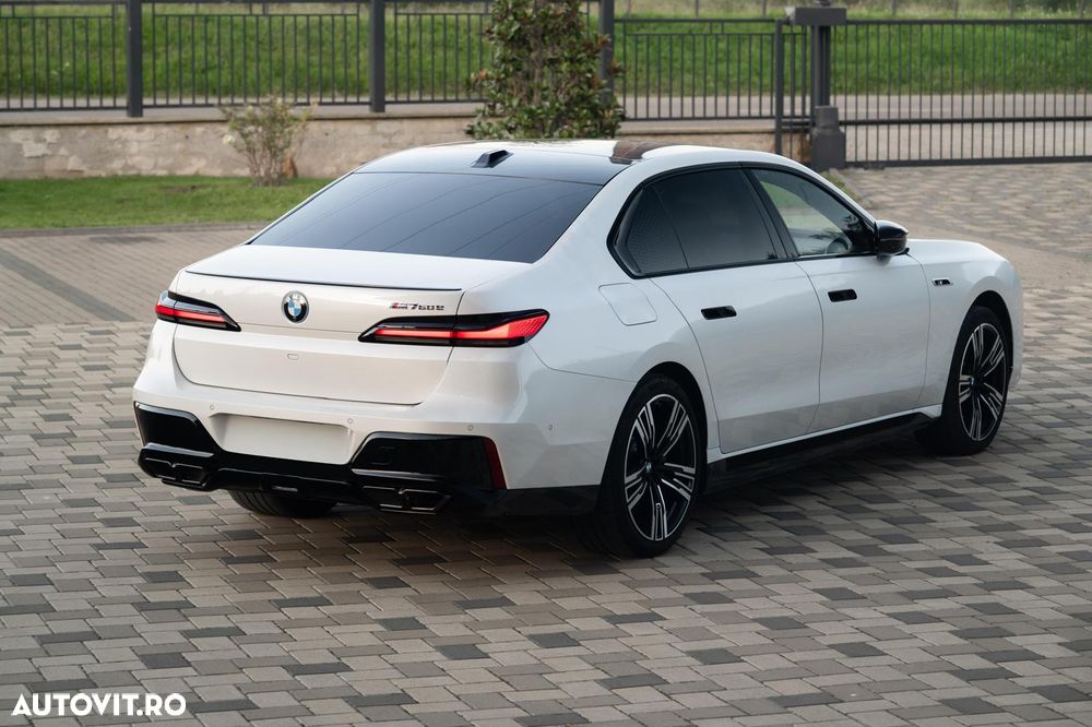 BMW M7 M760e xDrive AT PHEV - 6
