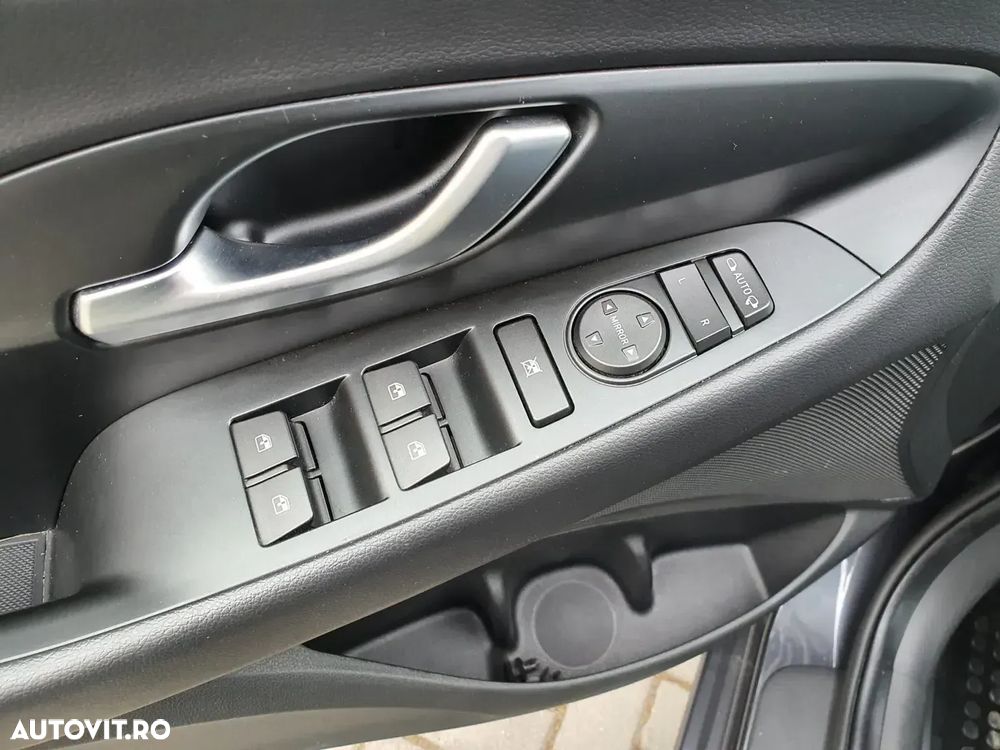 Hyundai i30 1.0 T-GDI 48V-Hybrid Select - 13