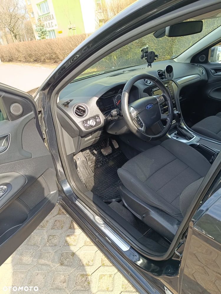 Ford Mondeo - 12