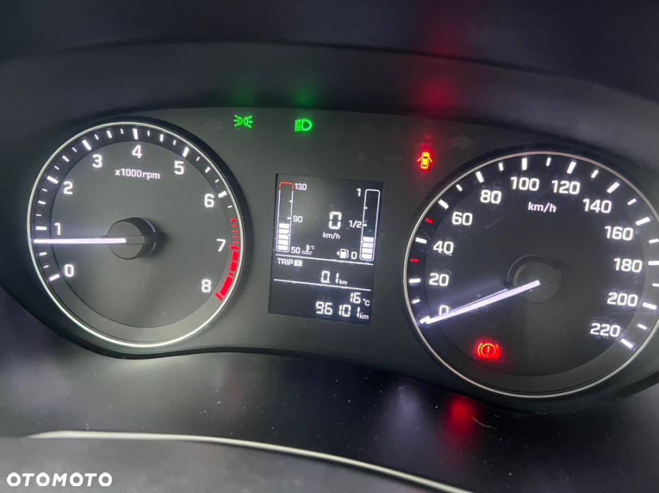 Hyundai i20 blue 1.2 - 27