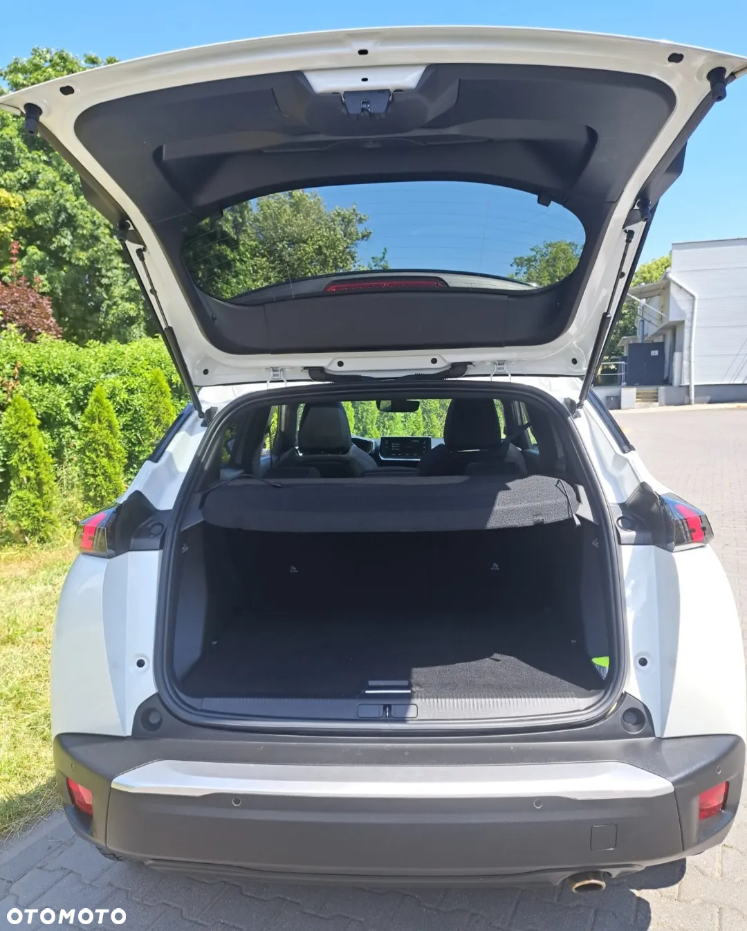 Peugeot 2008 1.5 BlueHDi GT S&S - 24