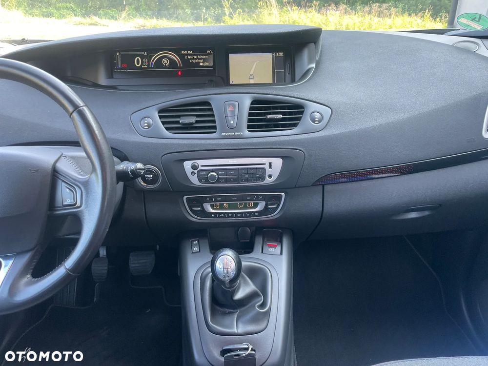 Renault Scenic ENERGY TCe 130 BOSE EDITION - 25