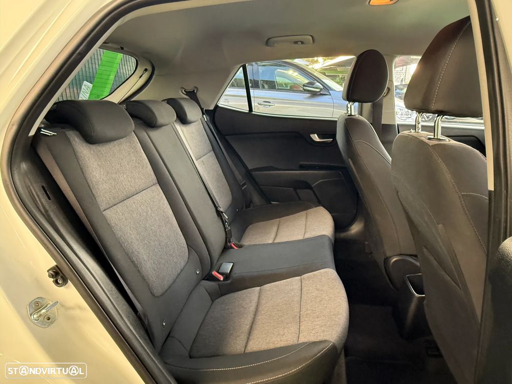 Kia Stonic 1.2 Dynamic - 17