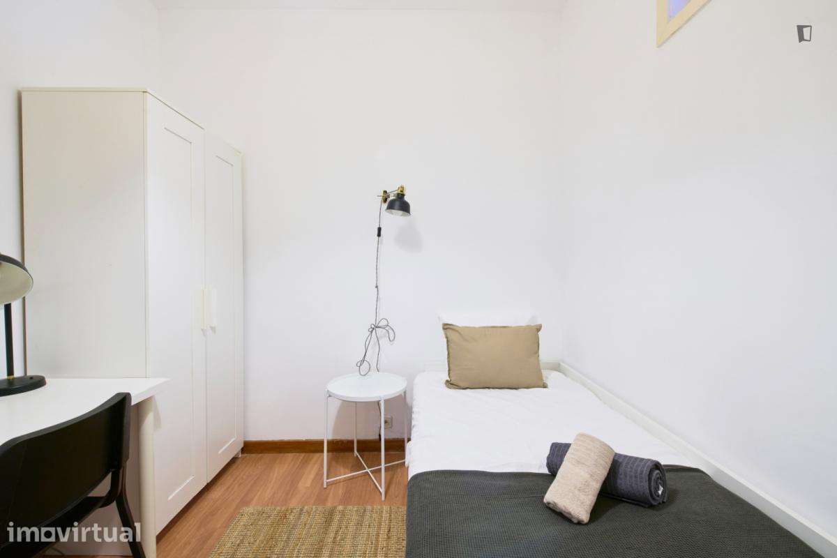 Quarto - localizado em Arroios Lisbon - Grande imagem: 4/35