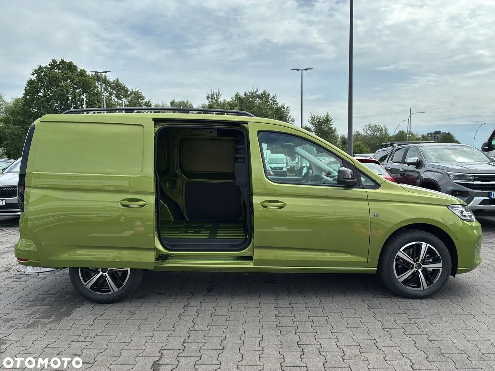 Volkswagen Caddy Maxi Cargo AUTOMAT, diesel 2.0TDI 122KM - 9