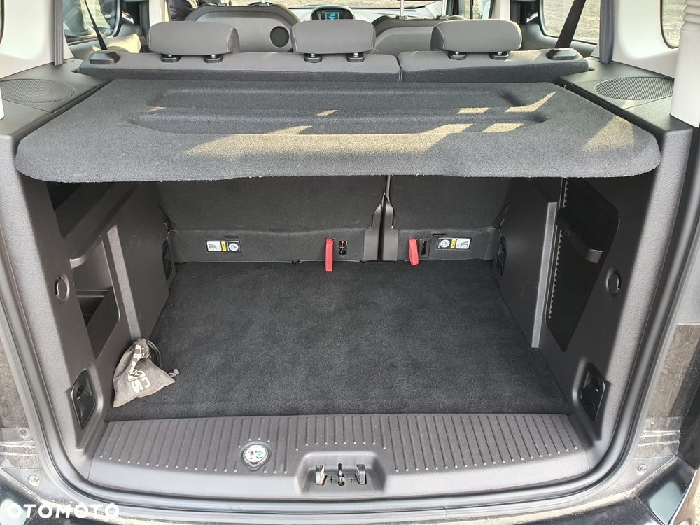 Ford Tourneo Courier 1.0 EcoBoost S&S Ambiente - 10