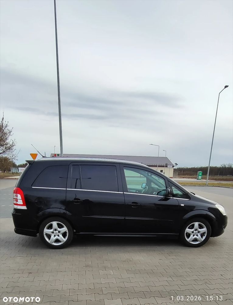 Opel Zafira 1.9 CDTI Automatik Cosmo - 3
