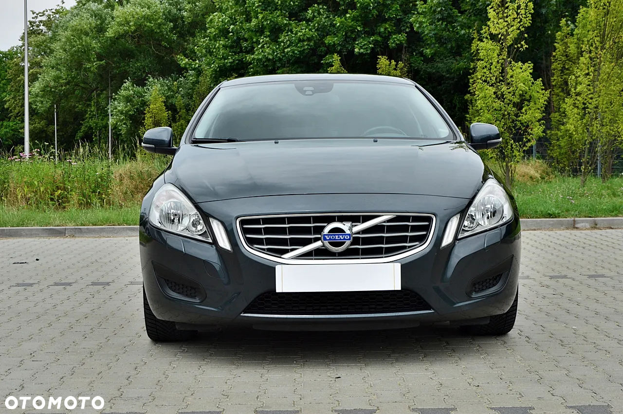 Volvo S60 D3 Momentum - 12