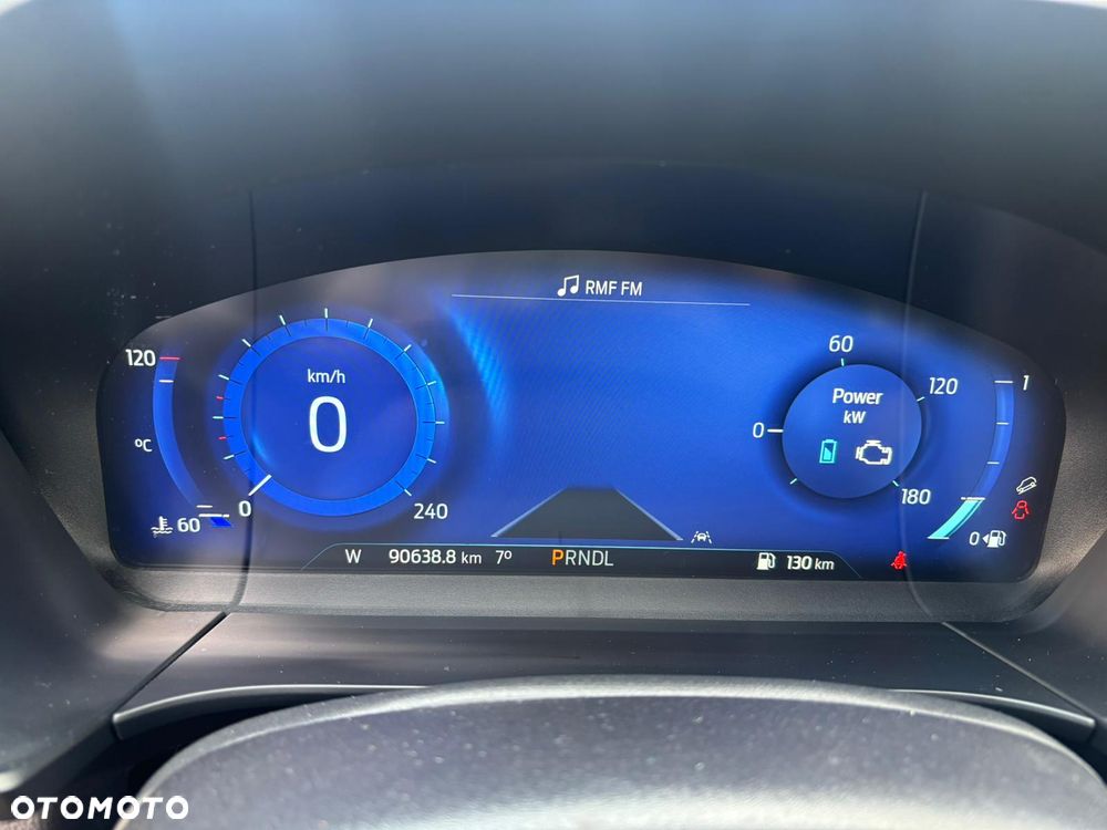 Ford Kuga 2.5 Duratec FHEV 4x4 TITANIUM - 25