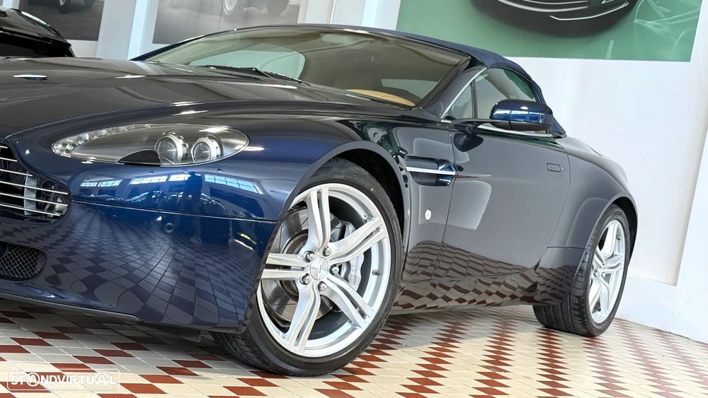 Aston Martin Vantage Roadster V8 Sportshift - 10