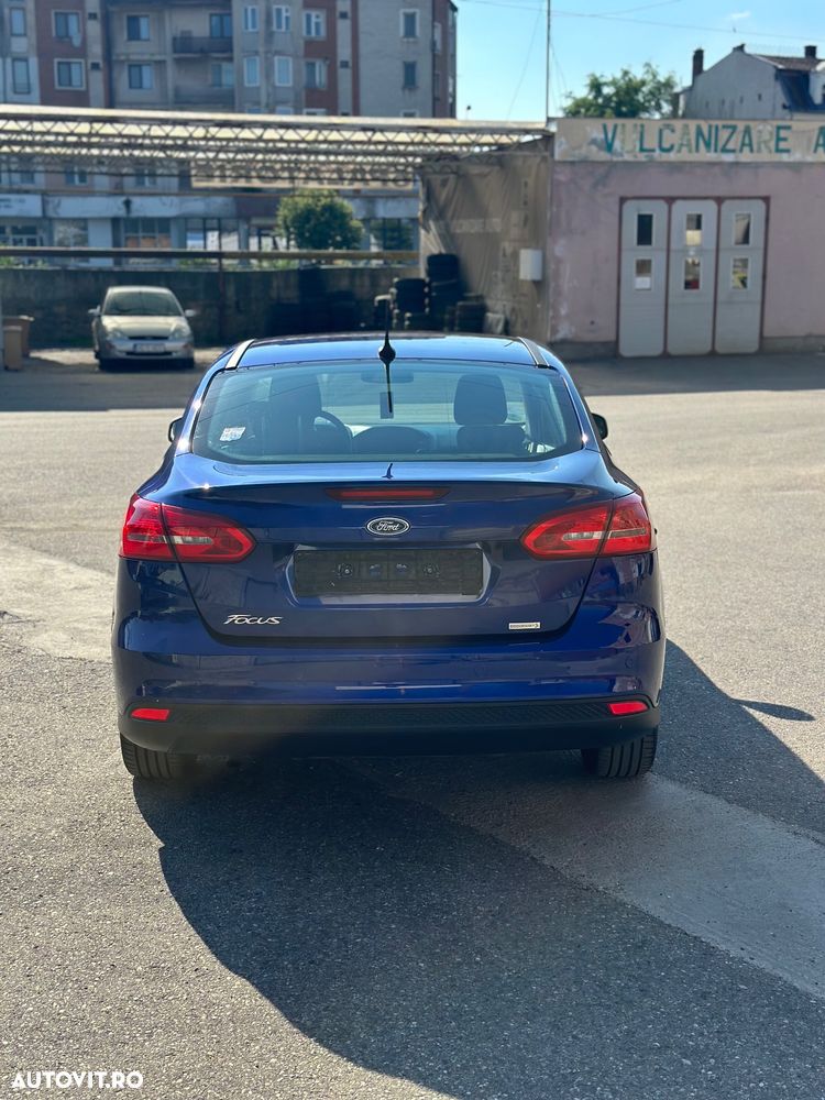 Ford Focus 1.0 EcoBoost Trend - 4