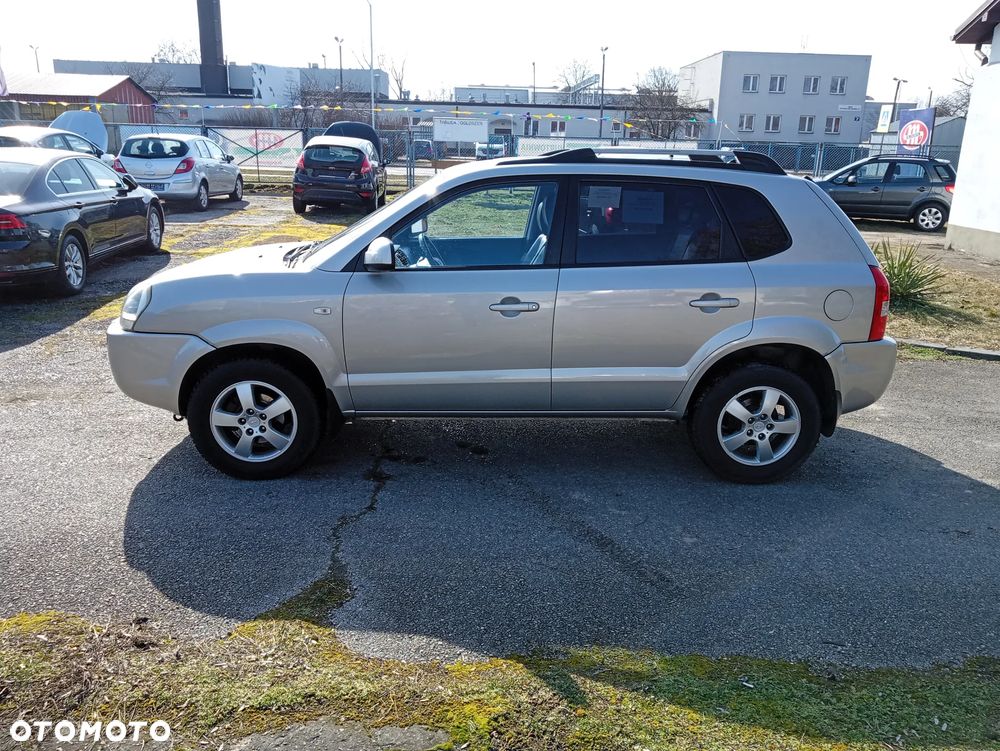 Hyundai Tucson - 2