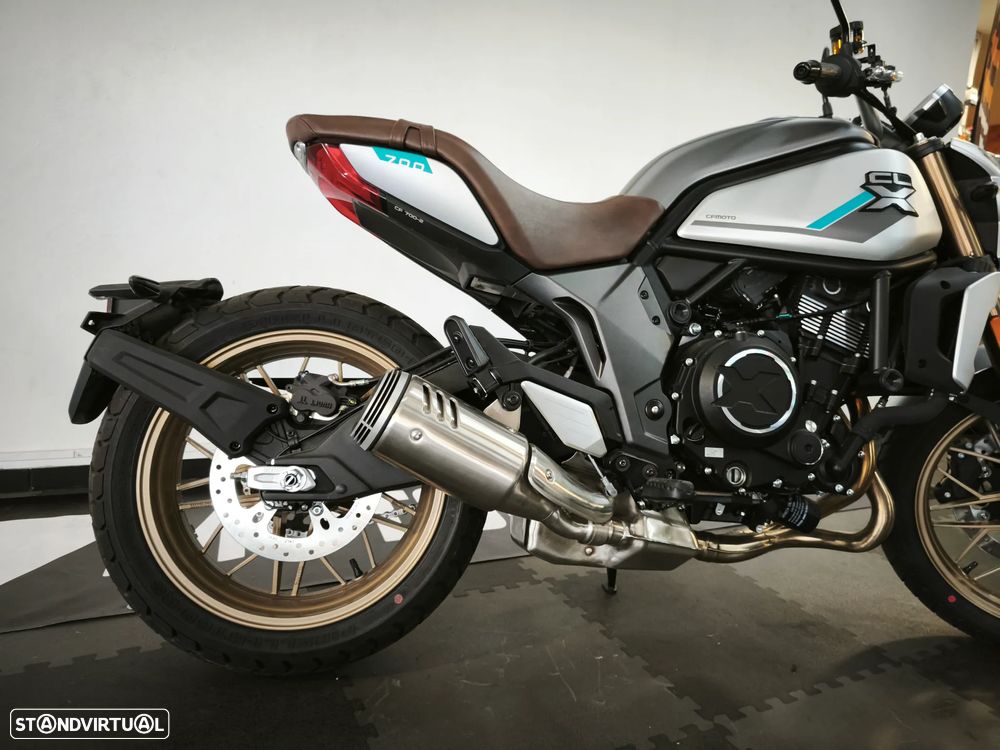 CF Moto 700CL-X Heritage Campanha CL - 4
