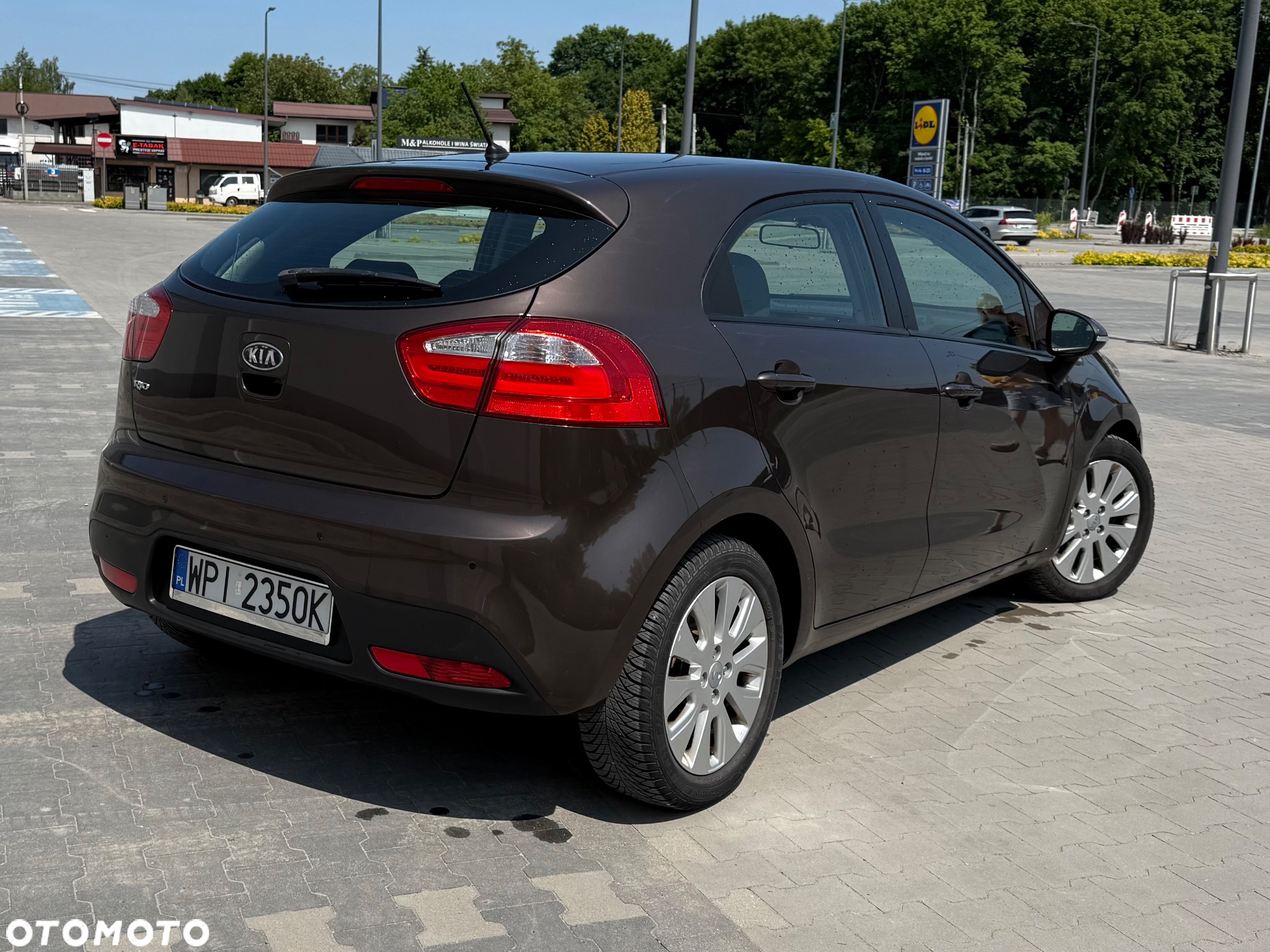 Kia Rio - 10